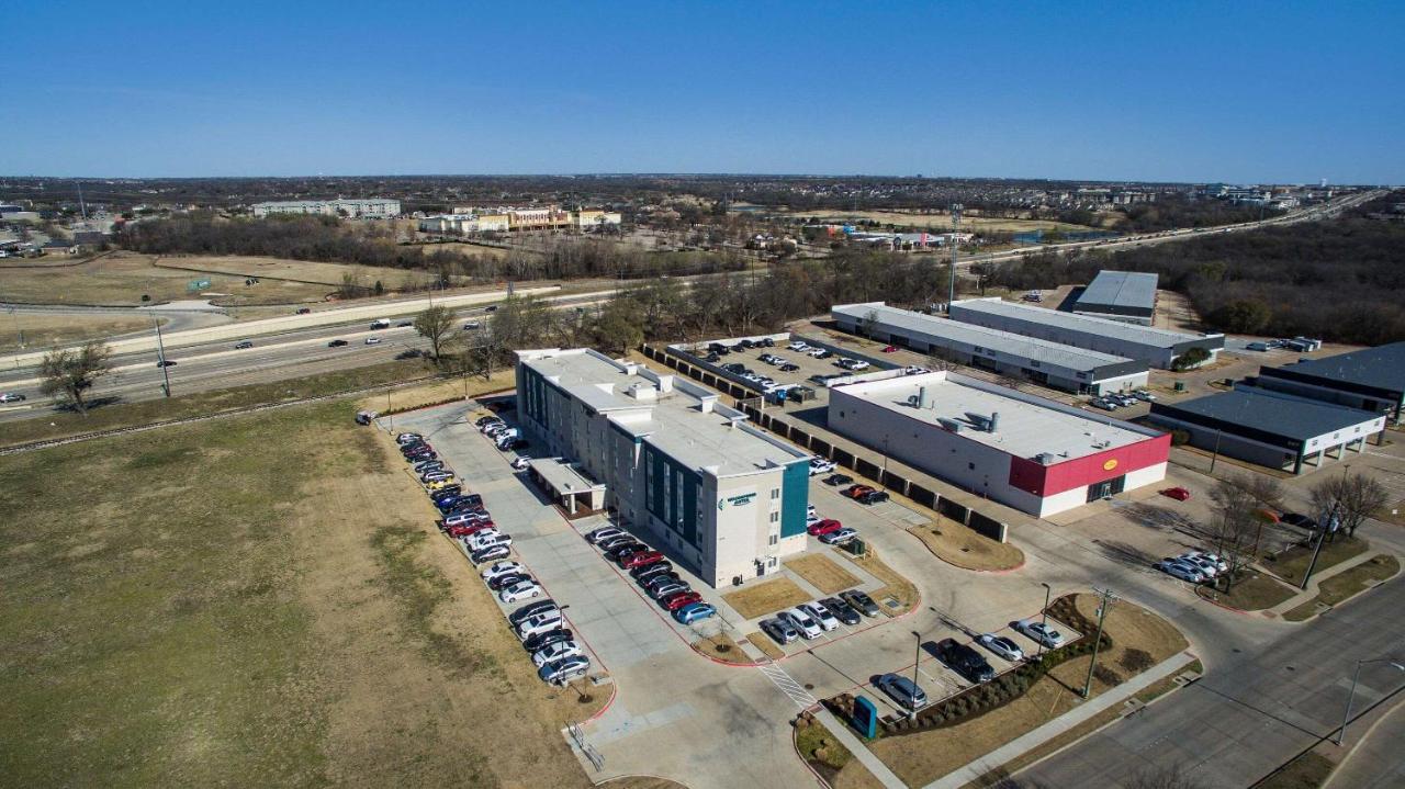 Woodspring Suites Dallas Plano Central Legacy Drive Екстериор снимка